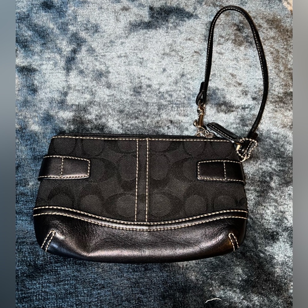 Coach Black Signature Canvas and Leather Wristlet - Picture 4 of 10